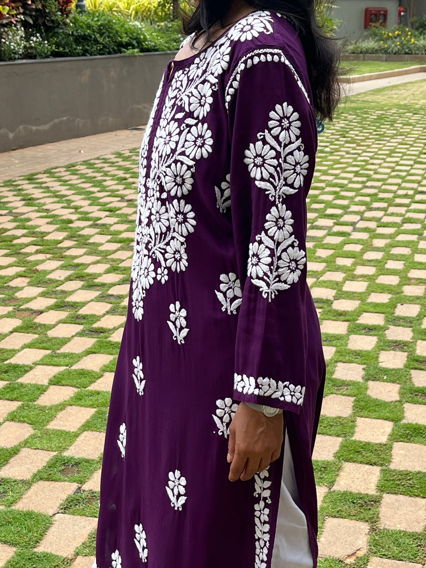 Modal 3D Chikankari Women's Long Kurta - Wine