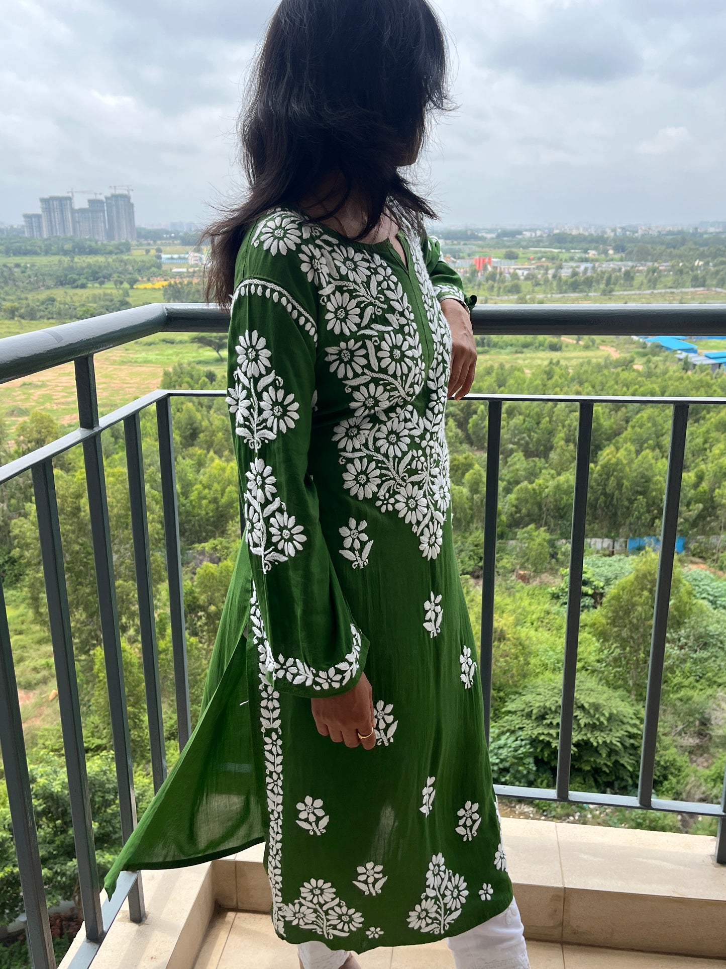Modal 3D Chikankari Women's Long Kurta - Green