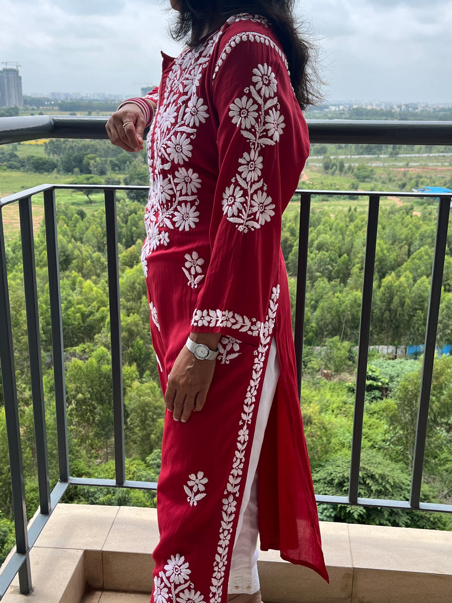 Modal 3D Chikankari Women's Long Kurta - Red