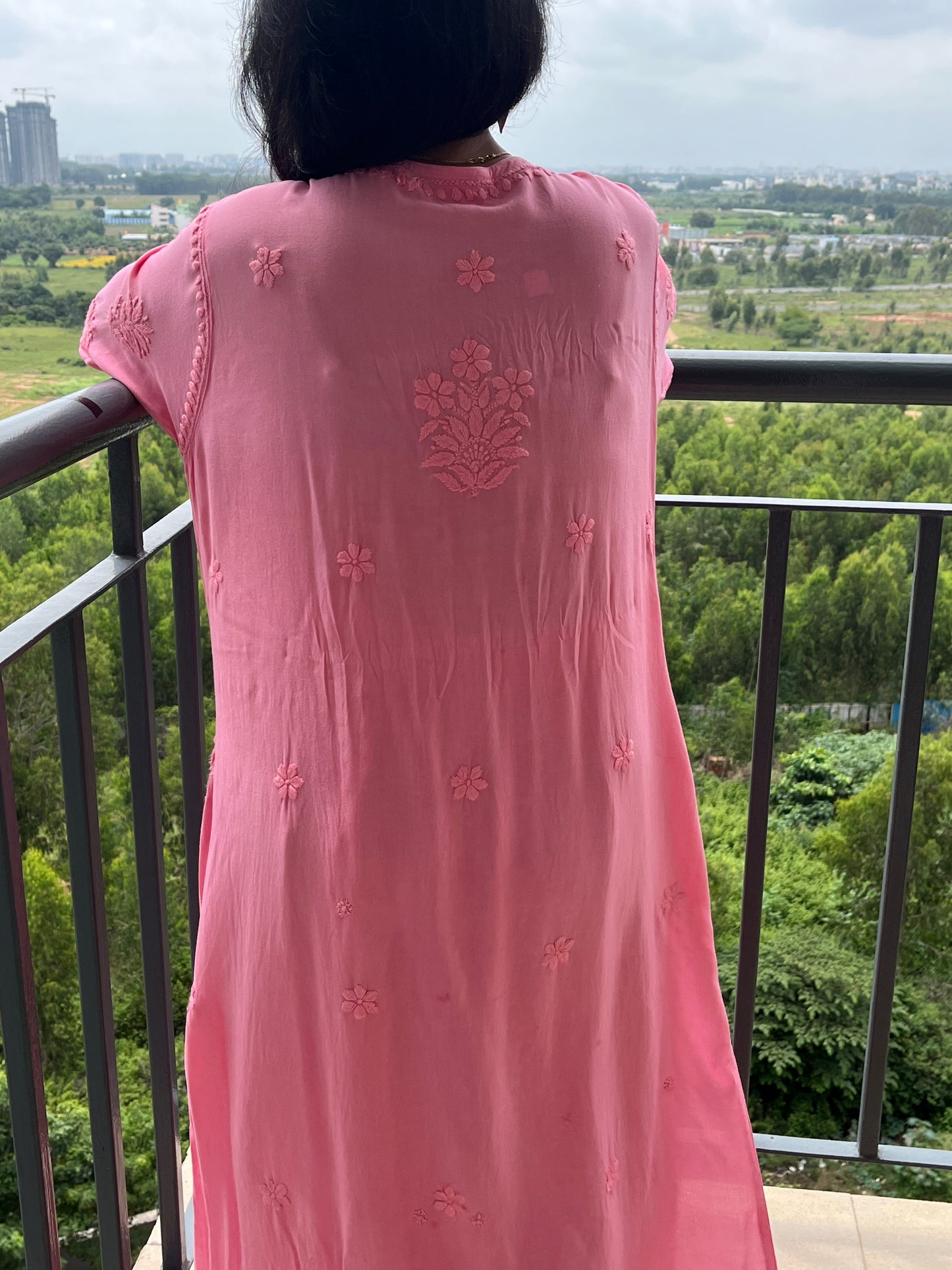 Rayon 3D Chikankari Kurta Set- Peach