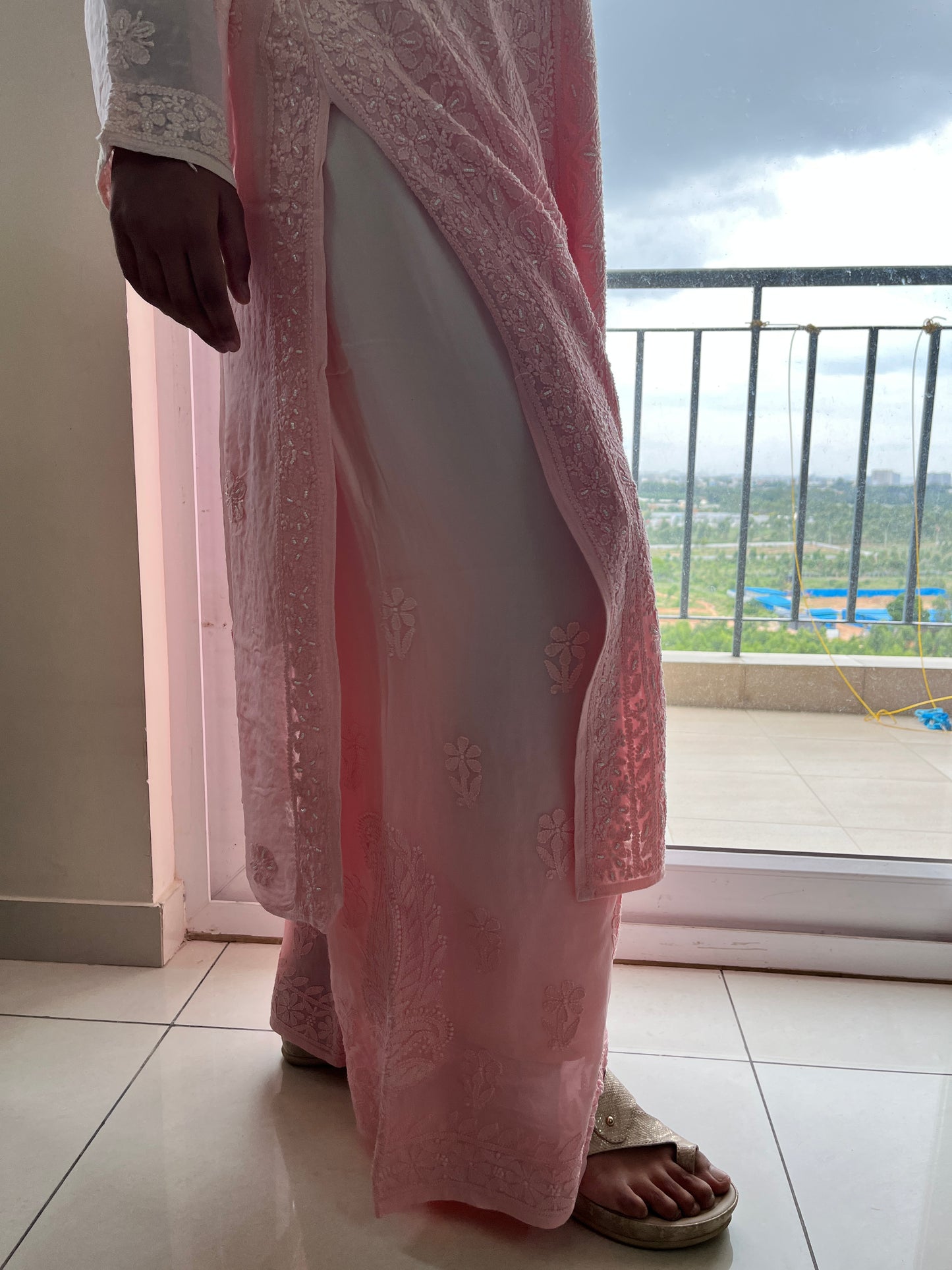 Viscose katdana 4PC Heavy Chikankari Suit Set - Ombre Peach