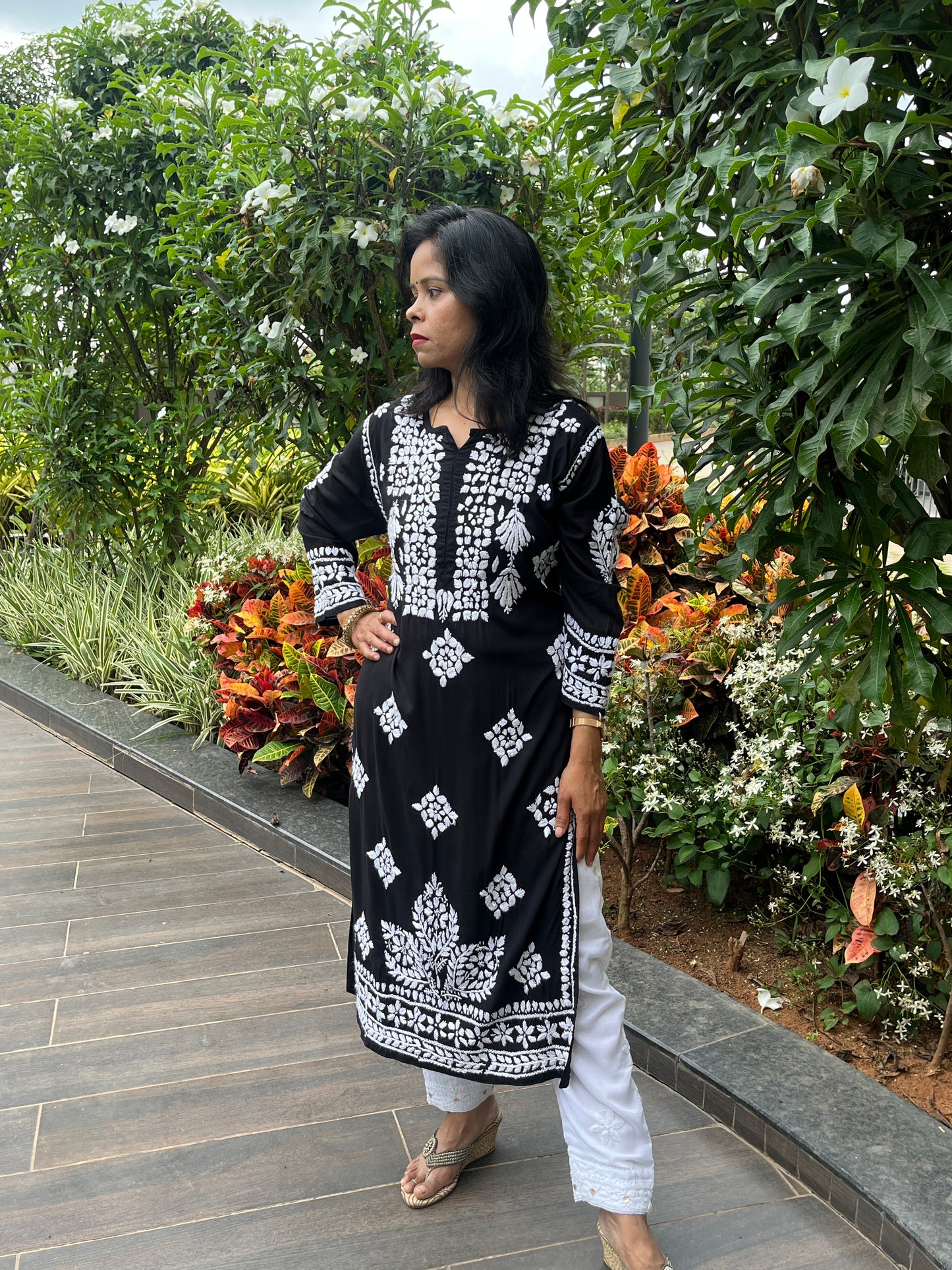 Modal 3D Chikankari Long Kurta - Black
